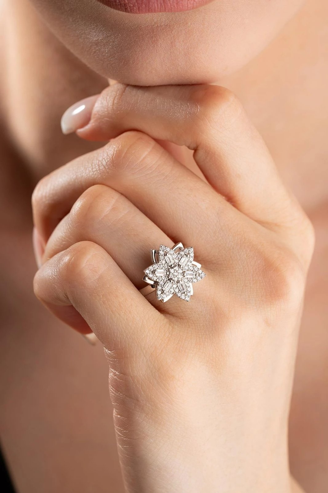 Unazë argjendi, Jumeon, NRZ999257