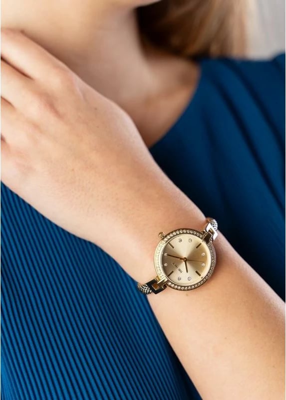 Orë dore femra Paul Lorens, ari