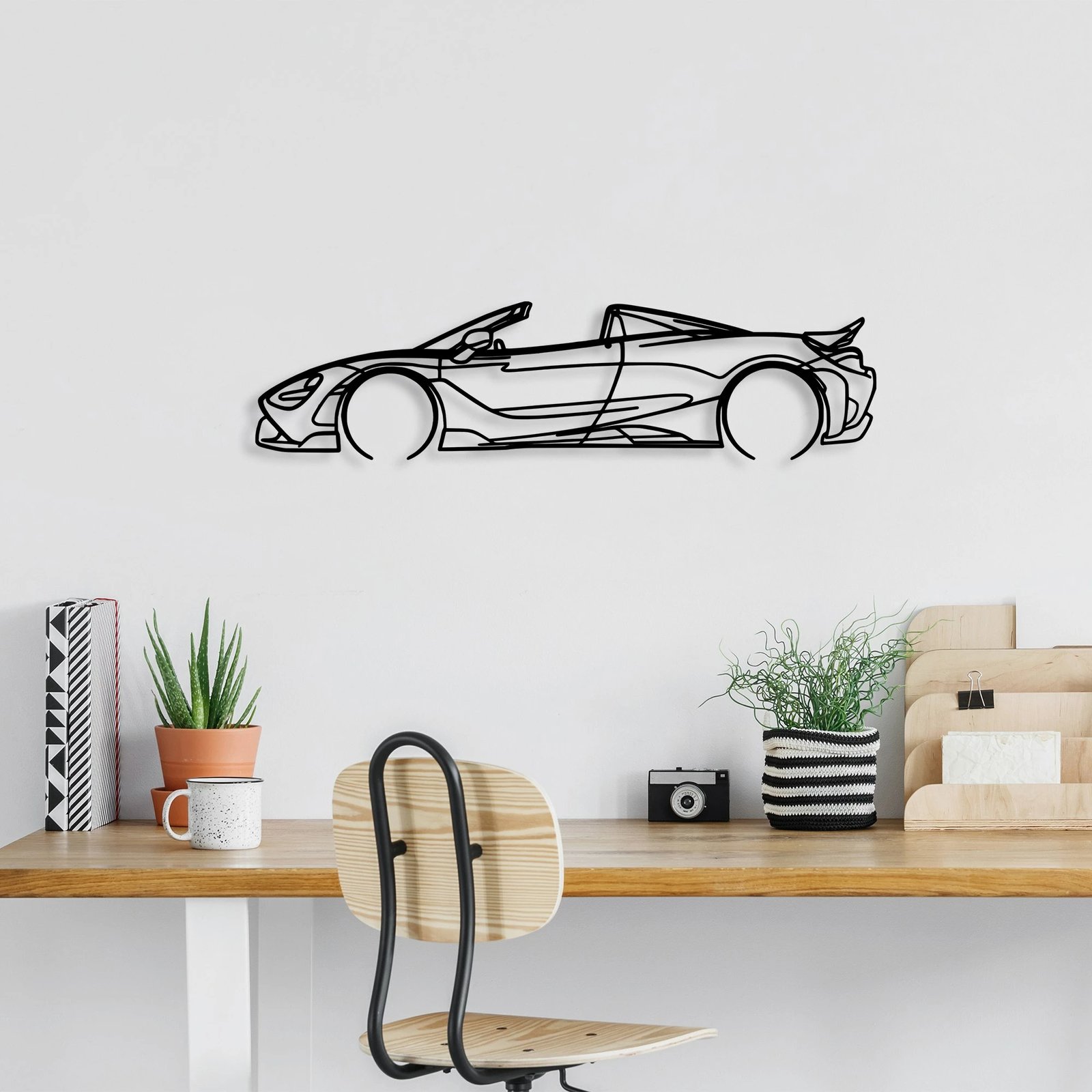 Aksesor dekorativ metalik për mur, silueta McLaren 720S, ngjyrë e zezë, 70x17cm