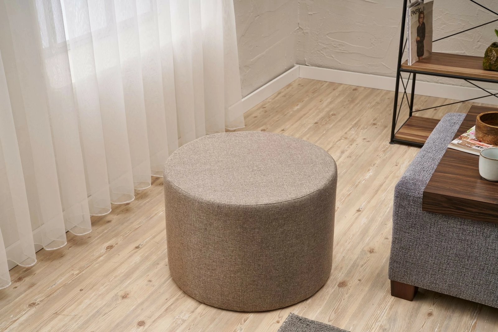 Puf Atelier del Sofa, ngjyrë kafe, Likya