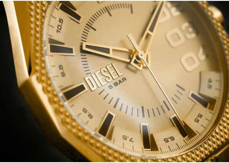 Orë dore për meshkuj DIESEL, të arta