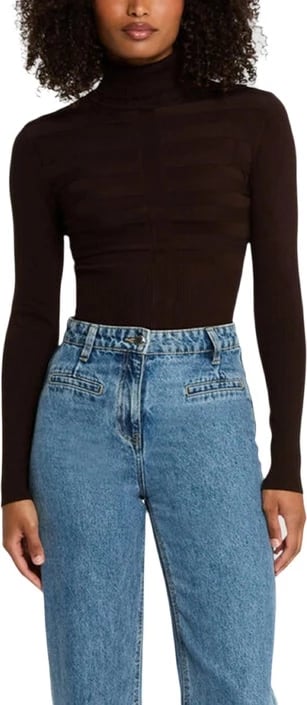 Xhemper Morgan De Toi femra kafe