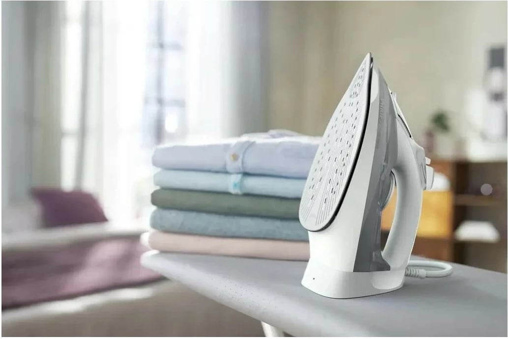 Hekur me avull Philips Azur 5000 DST5010/10, 2400W, SteamGlide, i bardhë