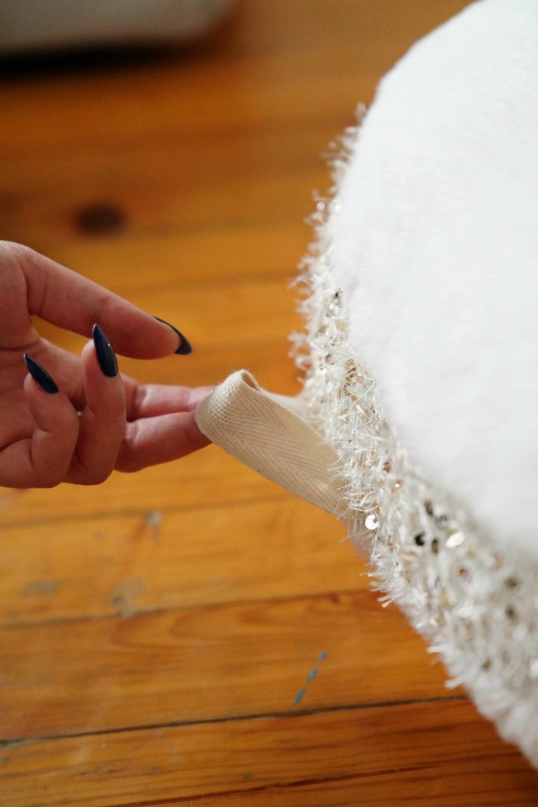 Jastëk dekorativ Evila Originals, pelush, ngjyrë ecru