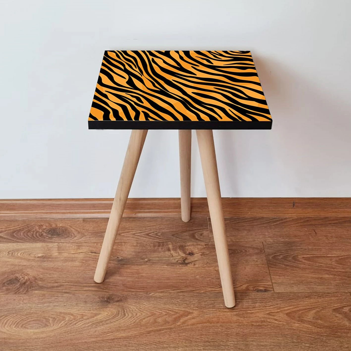 Tavolinë anësore, Skye Decor, portokalli me të zezë, Shp149