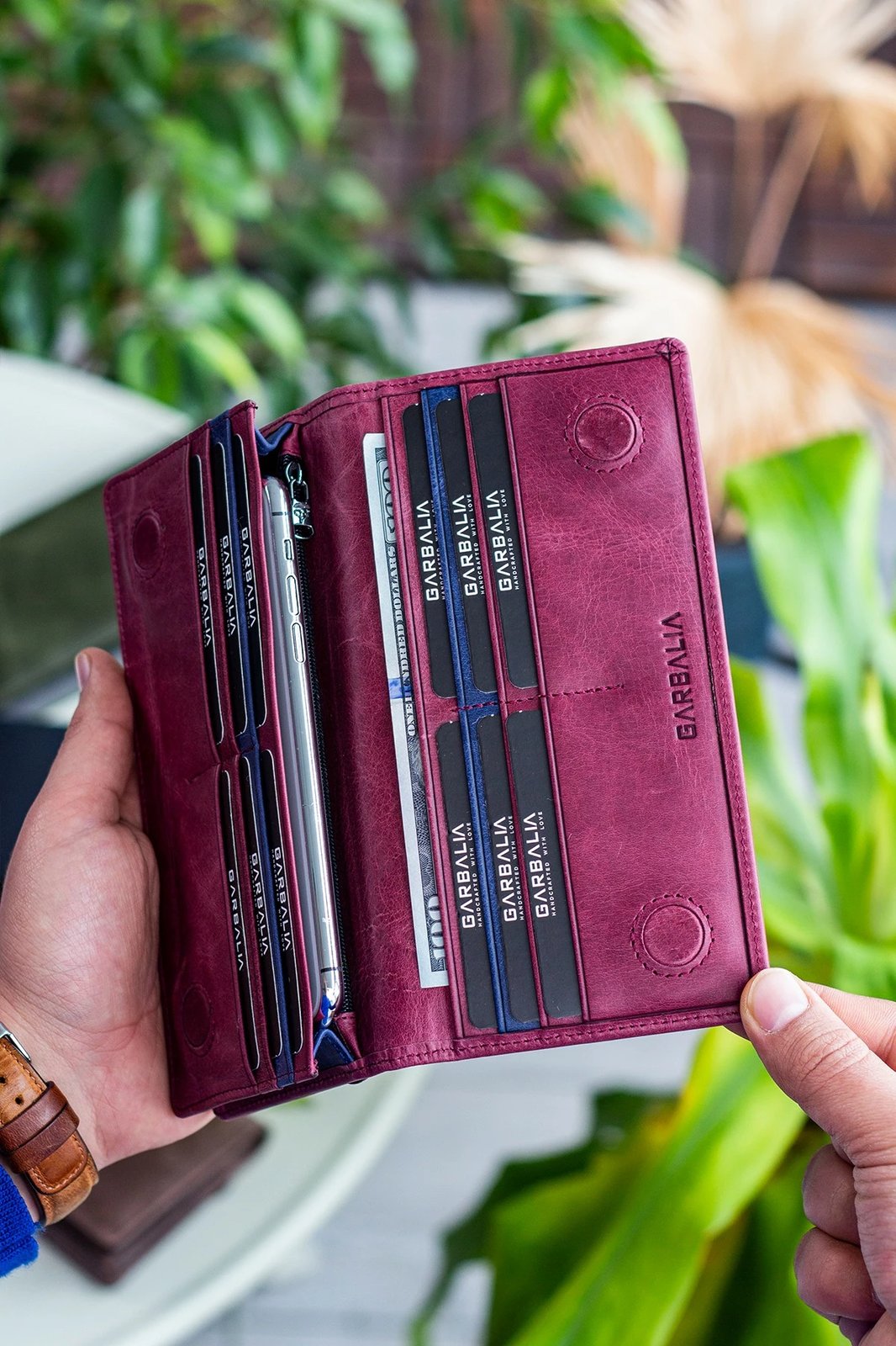 Portofol për burra, ngjyrë e kuqe claret, Zoozie Bags, Hamburg