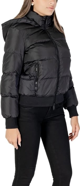 Jakne femra Armani Exchange, e zezë