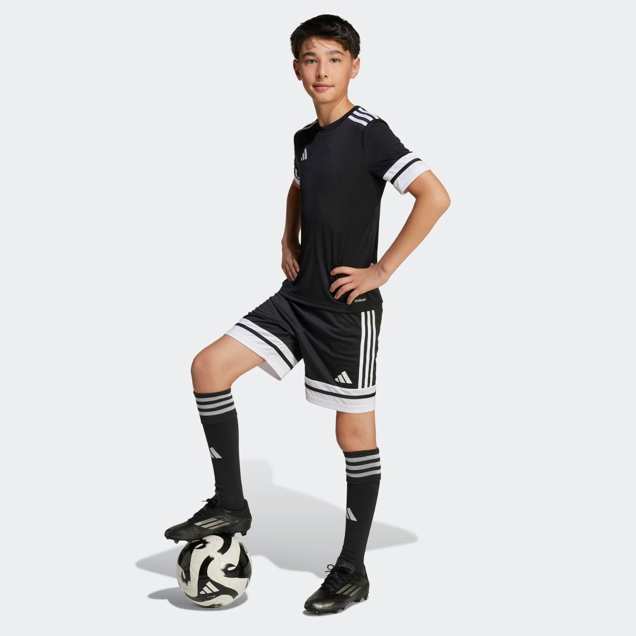 Maicë për fëmijë adidas, e zezë