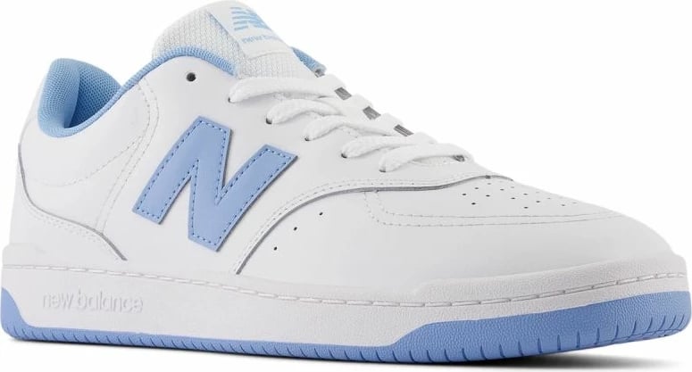 Atlete për meshkuj dhe femra New Balance, të bardha dhe blu
