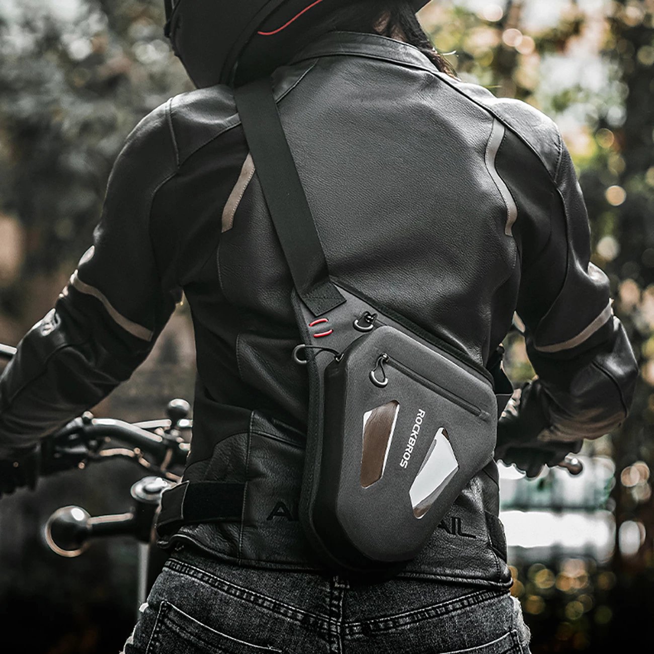 Çantë kofshe/bele Rockbros 3017001801, 1L, TPU, e zezë Çantë kofshe/bele Rockbros 3017001801, 1L, TPU, e zezë