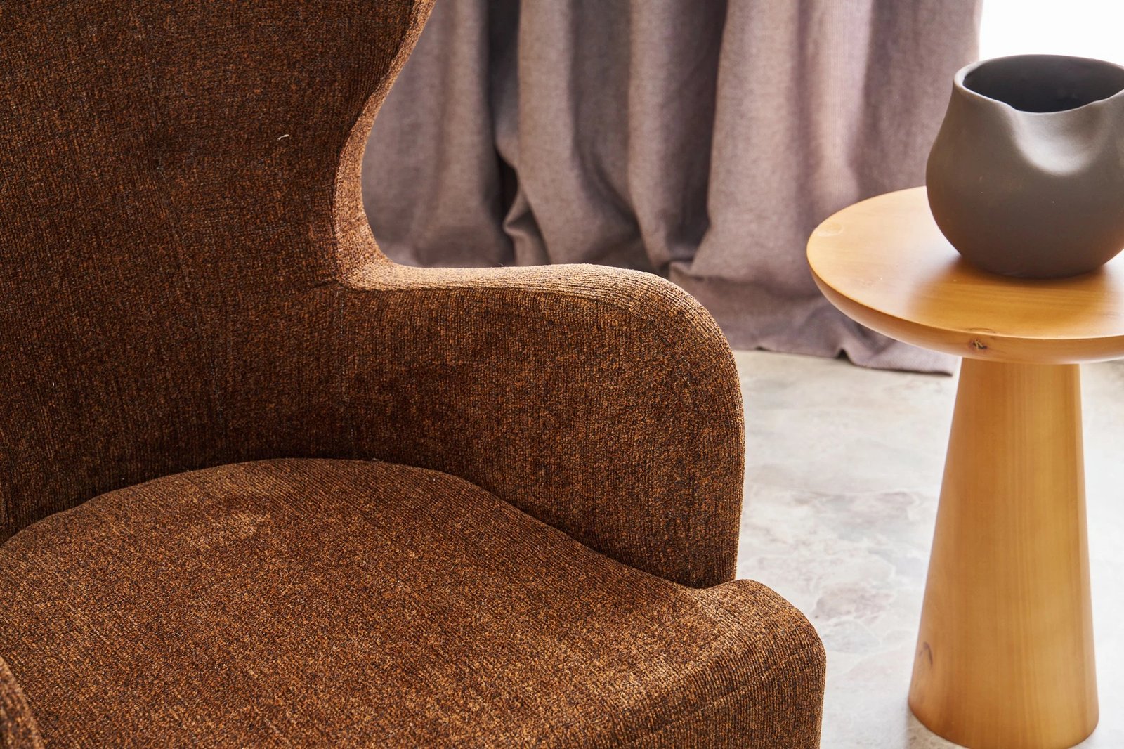 Karrige wing Karina Prestij, kafe dhe bakër