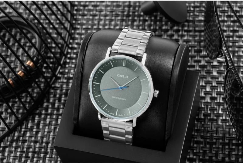 Orë dore për meshkuj Casio, argjend