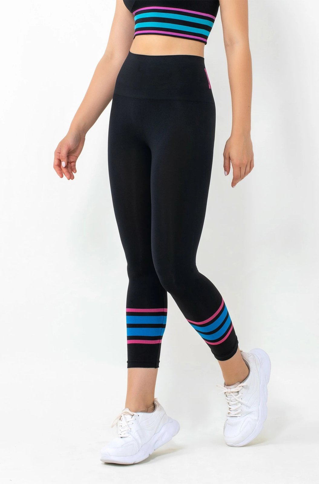 Tuta sportive për femra, ngjyrë e zezë, Jumeon, 001-001296