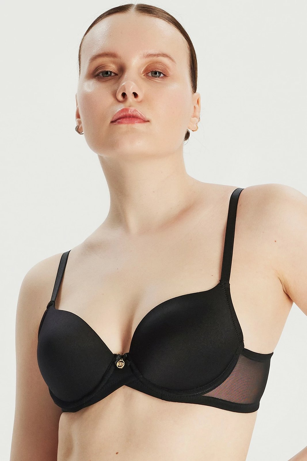 Sytjena i zi, i butë, Jumeon