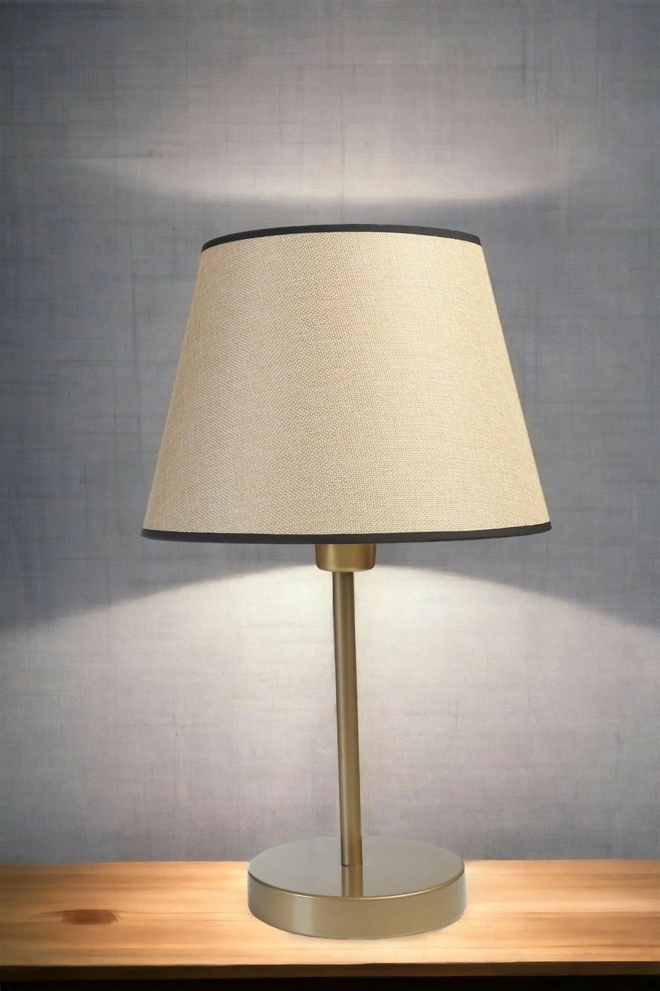 Llambë tavoline Opviq, ngjyrë ari dhe krem, 50cm