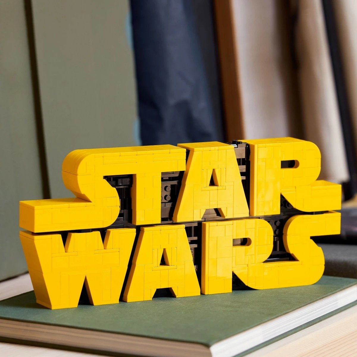 Set LEGO Star Wars 75407, 700 pjesë, logo 3D, e verdhë