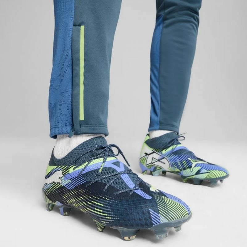 Atlete futbolli Puma për meshkuj, shumëngjyrëshe Atlete futbolli Puma për meshkuj, shumëngjyrëshe