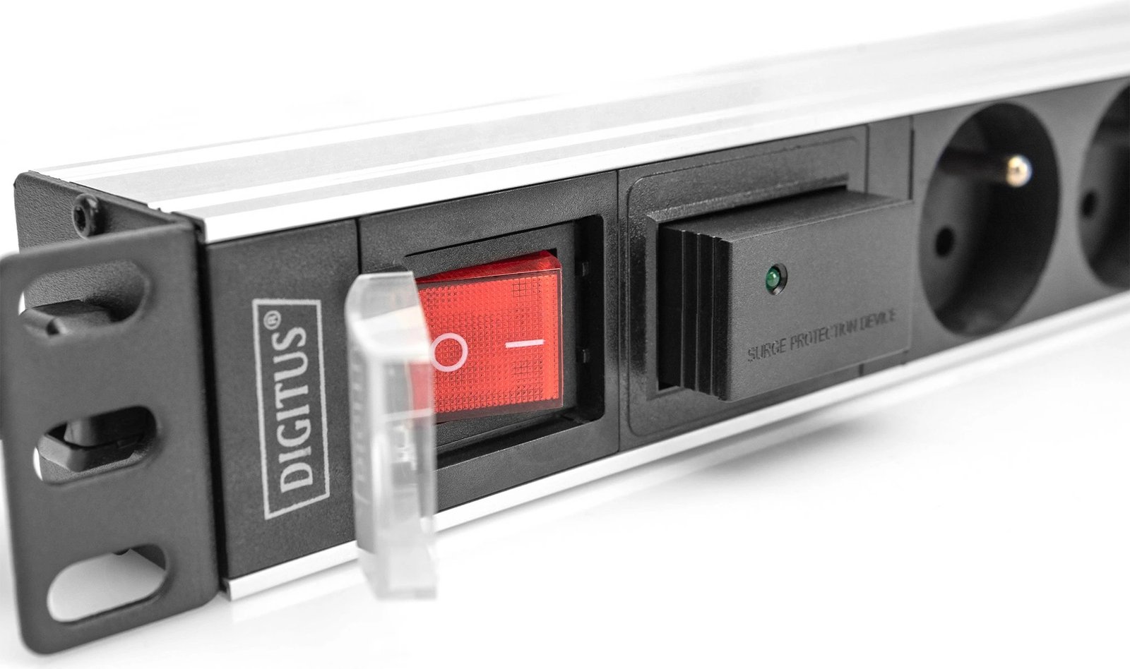 PDU Digitus 1U 7xCEE7/5, 230V/16A, e zezë