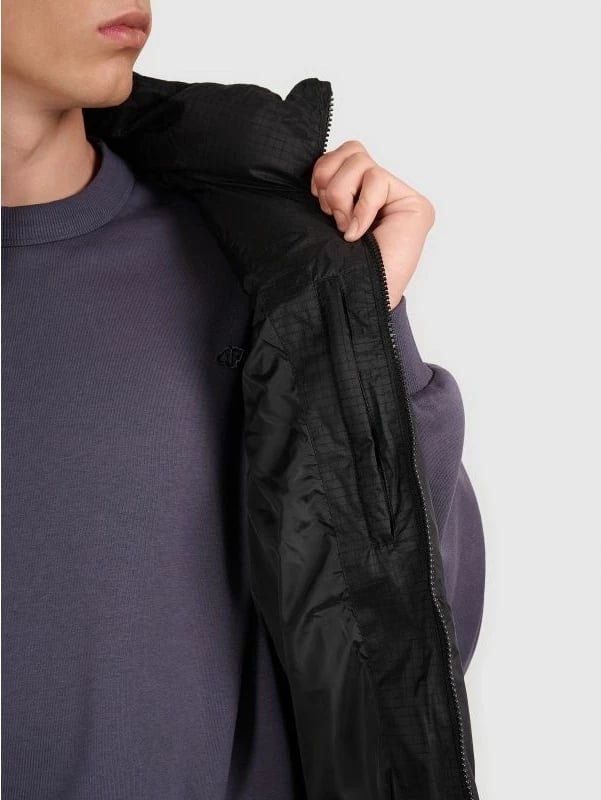 Jelek për meshkuj 4f