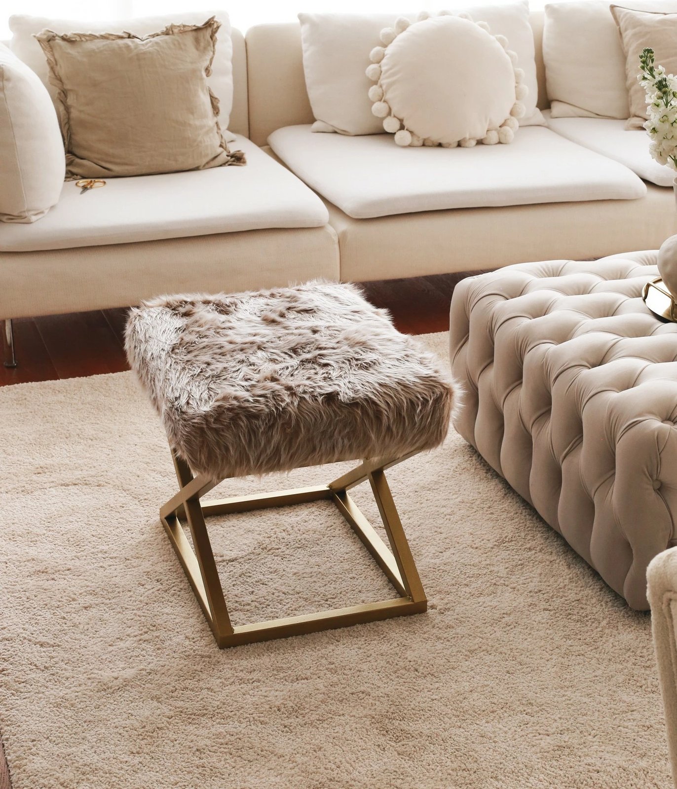 Puf Atelier del Sofa, pelush Capraz, ngjyrë ari dhe kafe