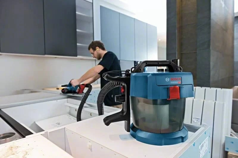 Fshesë industriale BOSCH GAS 18V-10 L Professional, me bateri, 800g, zi/blu
