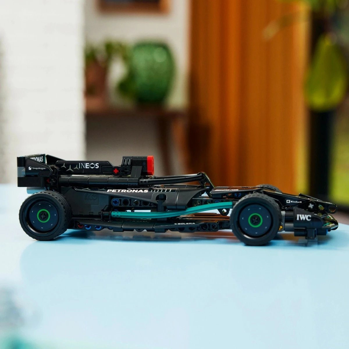 Set ndërtimi LEGO Technic Mercedes-AMG F1 W14 E Performance Pull-Back, 240 pjesë, për fëmijë 7+, zi