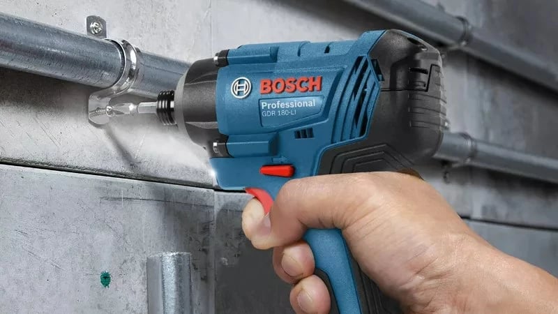 Makine goditëse Bosch 0 601 9G5 123, 1/4", 18V, 2x2Ah, 160 N⋅m, Zezë/Blu