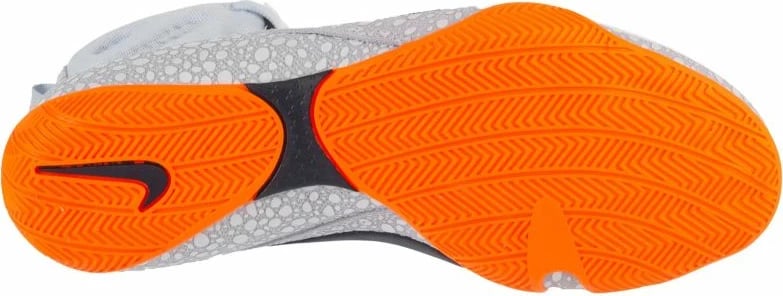 Atlete boksi Nike, të bardha