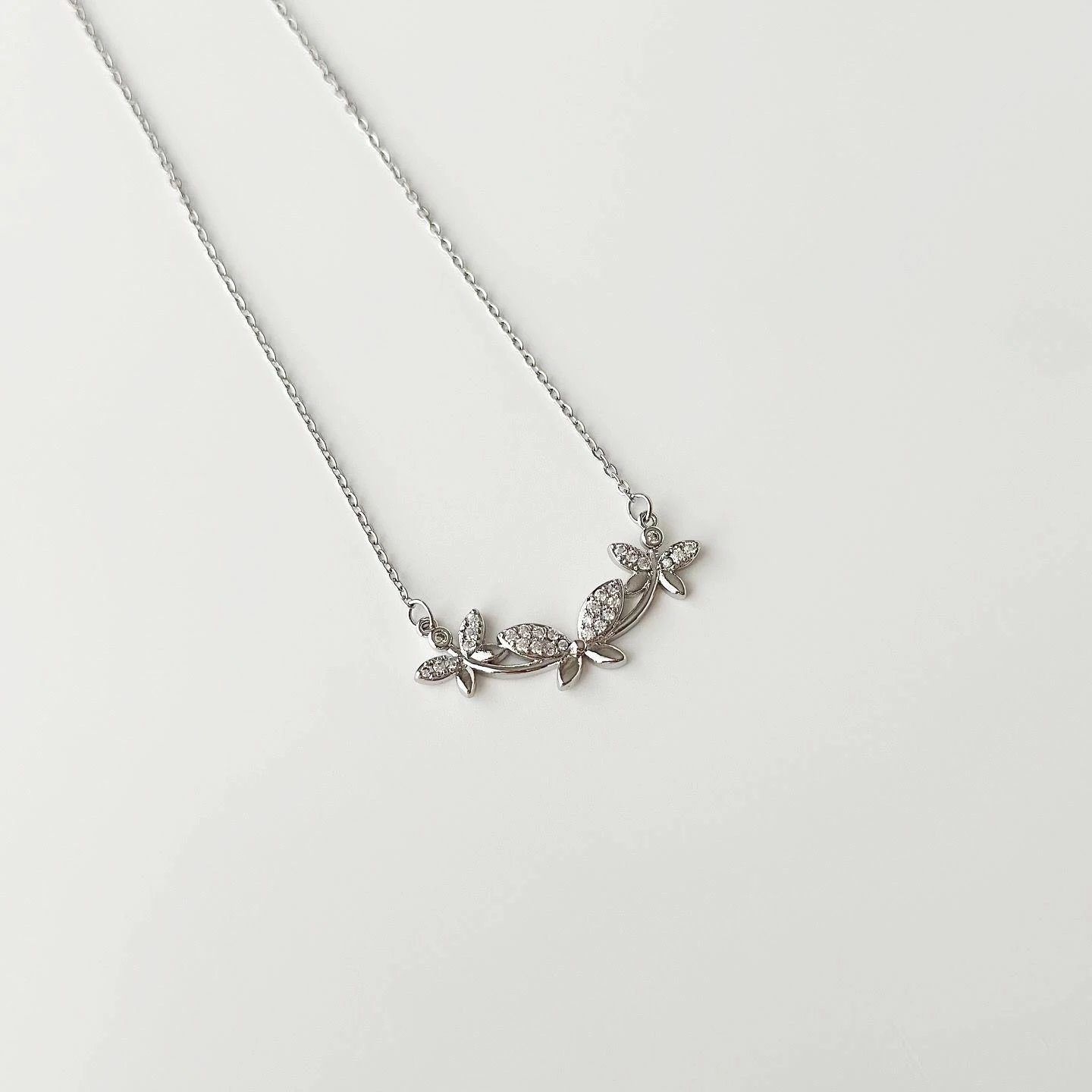 Qafore çeliku Jumeon, ngjyrë argjendi