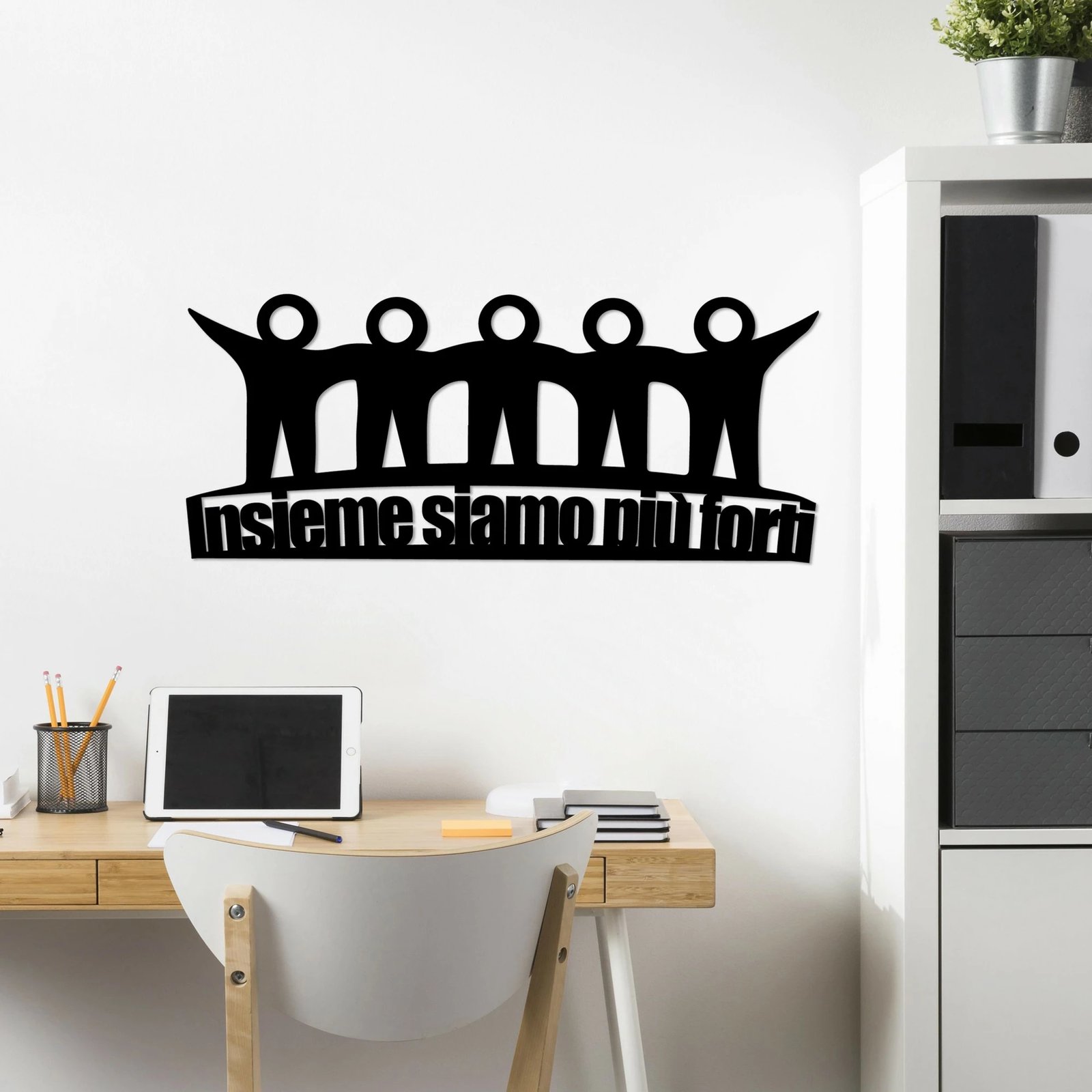 Aksesor dekorativ metalik për mur, Wallity, Insieme 3, ngjyrë e zezë, 60x26cm