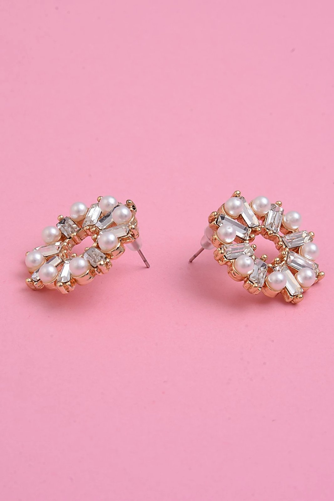 Vathë Jumeon, ngjyrë ari, Gldincbgtgns