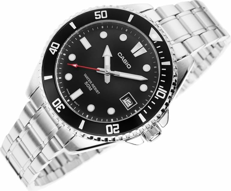 Orë dore për meshkuj Casio, argjendtë e zezë