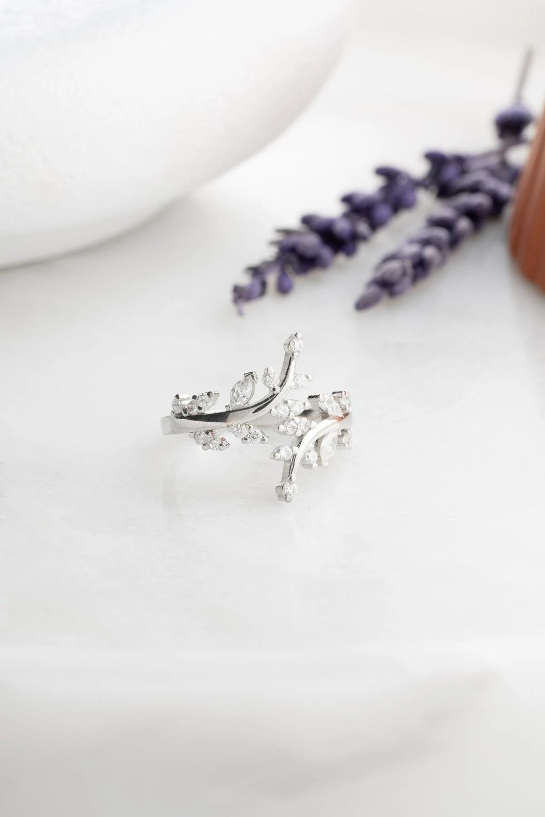 Unazë argjendi Jumeon, NRZ999204