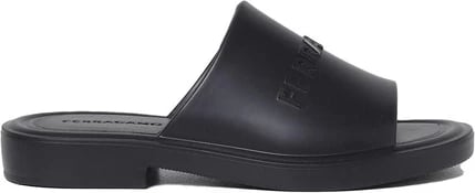 Papuqe Salvatore Ferragamo femra, të zeza