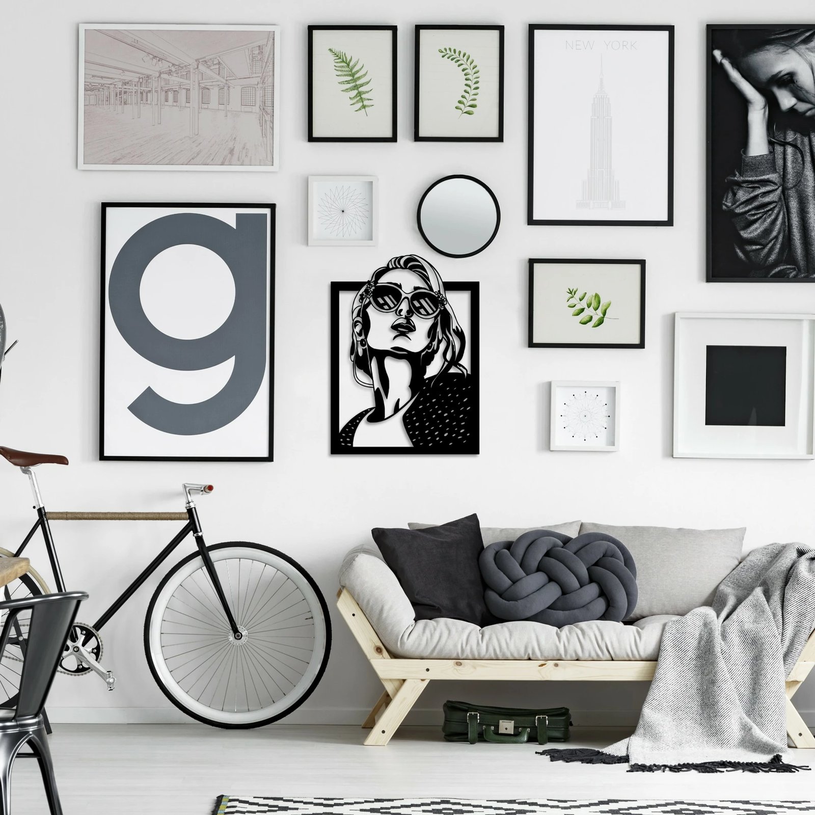 Aksesor dekorativ metalik për mur Wallity, July, ngjyrë e zezë, 55x40cm