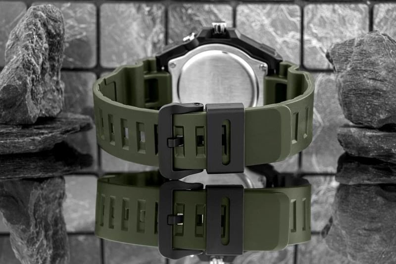 Orë dore për meshkuj Casio, e zezë