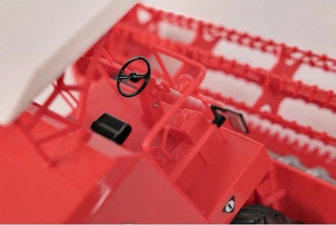 Kombajnë me telekomandë ATA Bizon Super Z056, 1:16, e kuqe