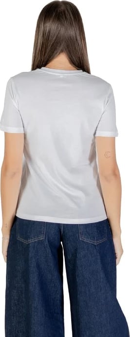 Maicë Only femra e bardhë