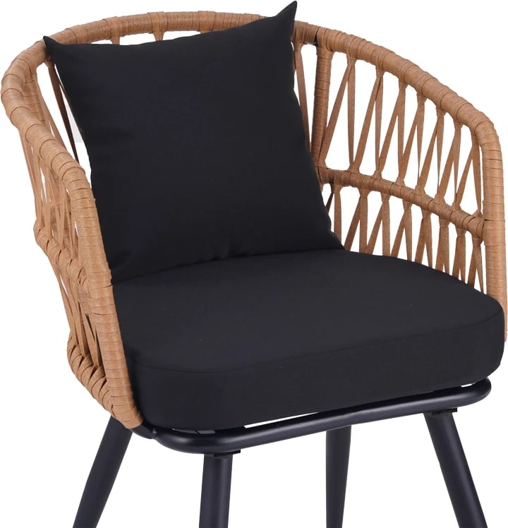 Karrige Naoki Pakoworld pe rattan -metal, përfundim natyral, këmbë/jastëk të zi, 62x60x80cm