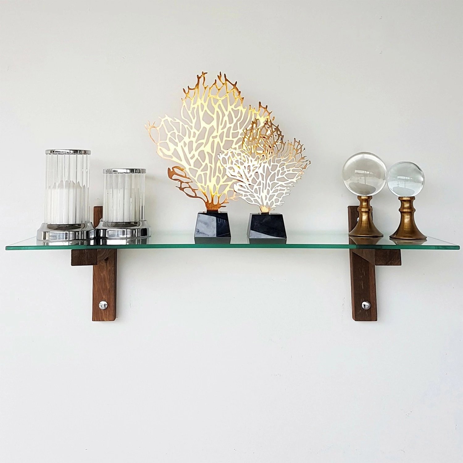 Set komodë TV me raft muri, dru i fortë pishe, xham i temperuar, ngjyrë arre, Hanah Home TV104