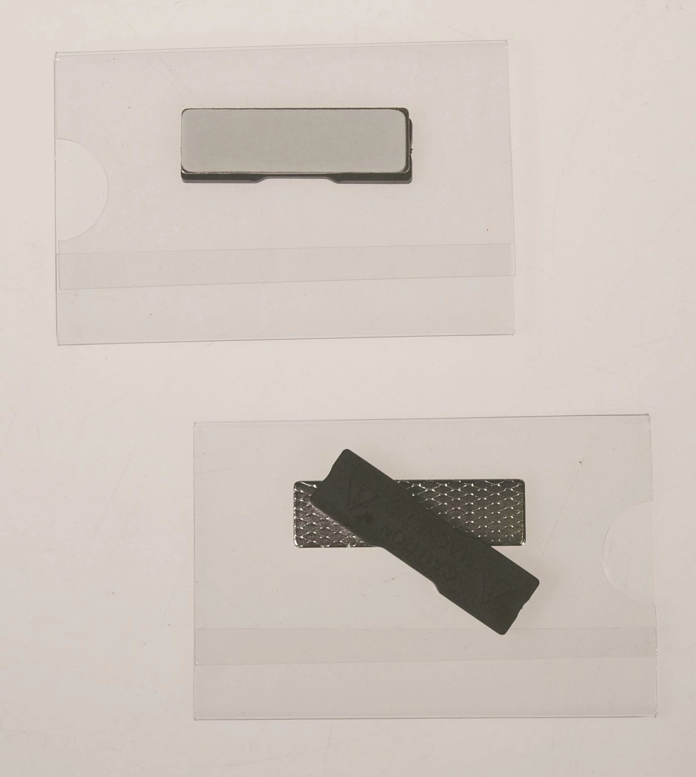 Distinktiv emri NEXT akrilik me magnet 9x5.8cm, 10 copë