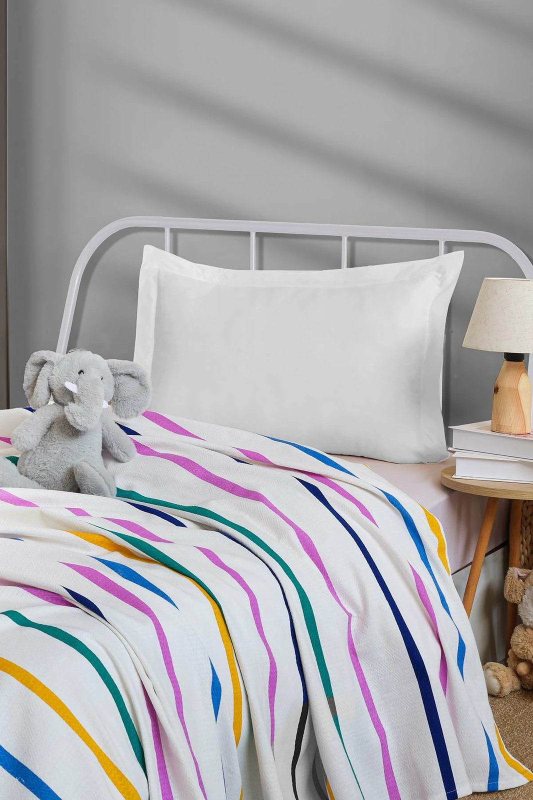 Pike teke Funny, ngjyrë e verdhë dhe lejla