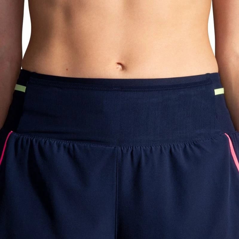 Shorce për femra Brooks, navy blue Shorce për femra Brooks, navy blue