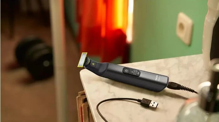 Makinë rroje, Philips, OneBlade Pro 360 QP6552/15, 120 min, IPX7, ekran LED, e zezë, set Face+Body