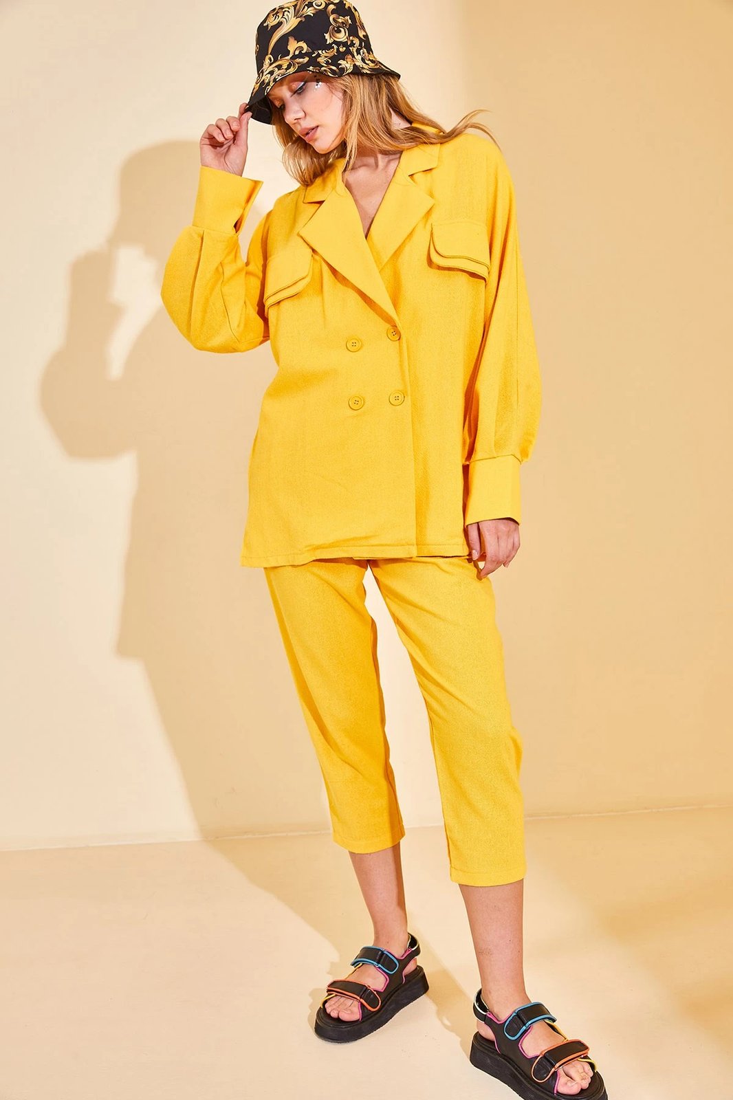 Kostum pantallonash Jumeon, 12872, ngjyrë e verdhë