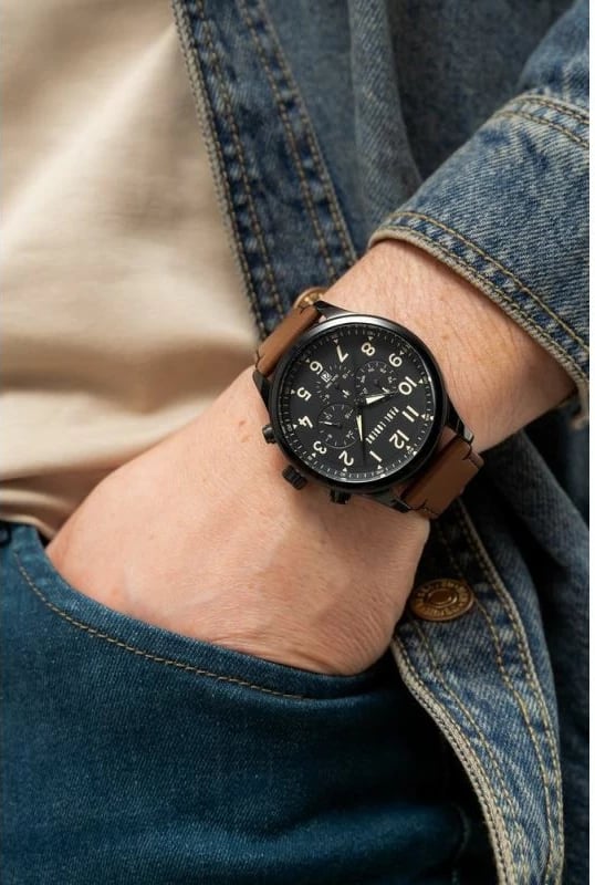 Orë dore për meshkuj Paul Lorens, e zezë