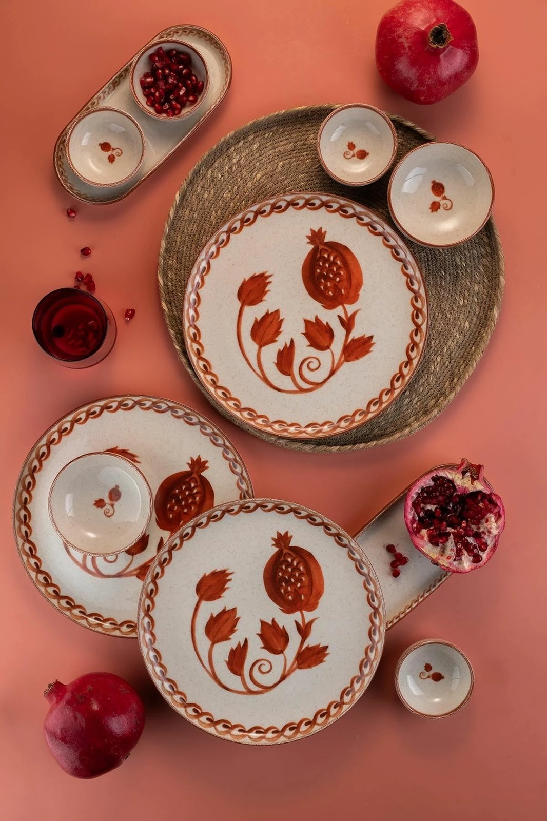 Set mëngjesi 14 pjesësh Hermia Concept, krem dhe e kuqe, NPMOD14KH880799