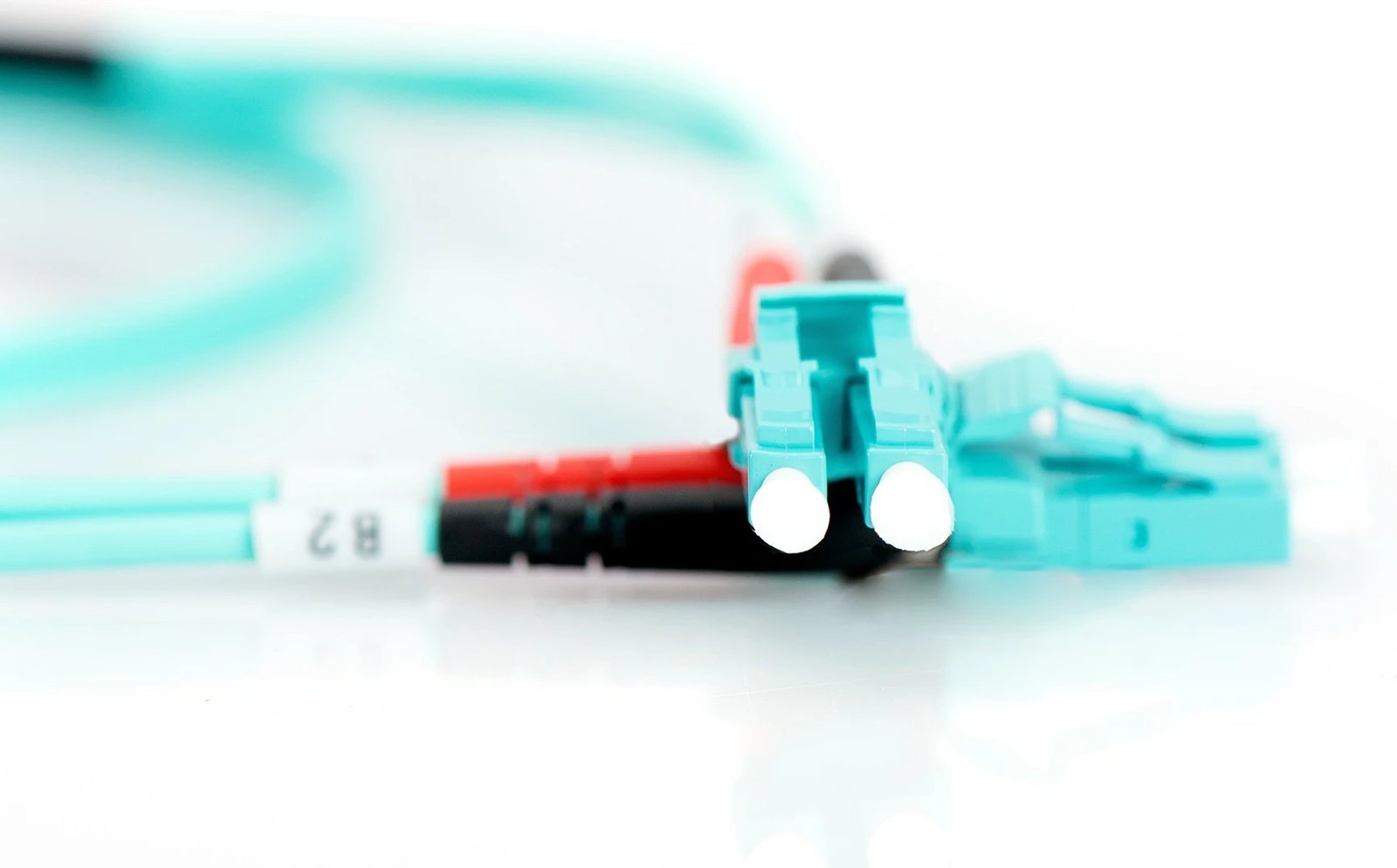 Kabëll optik Digitus OM3, LC në LC, 7m, aqua