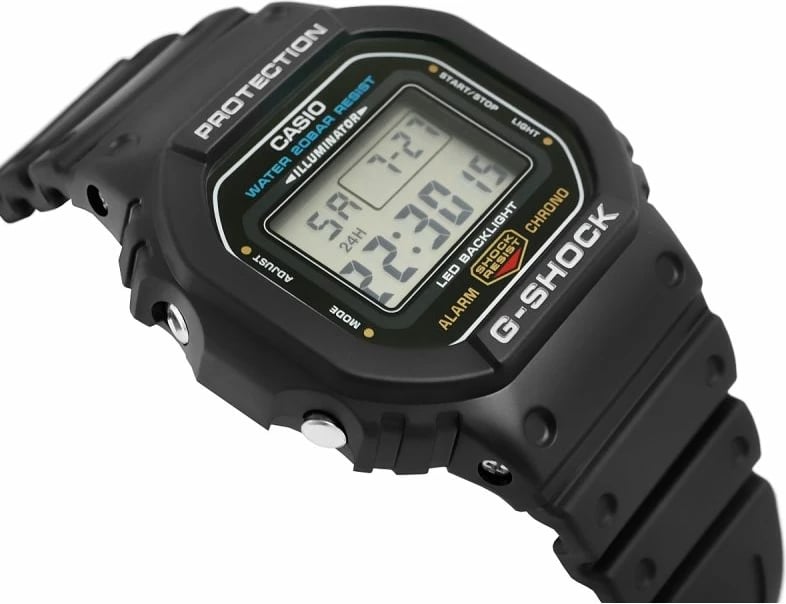 Orë dore për meshkuj Casio G-Shock, e zezë