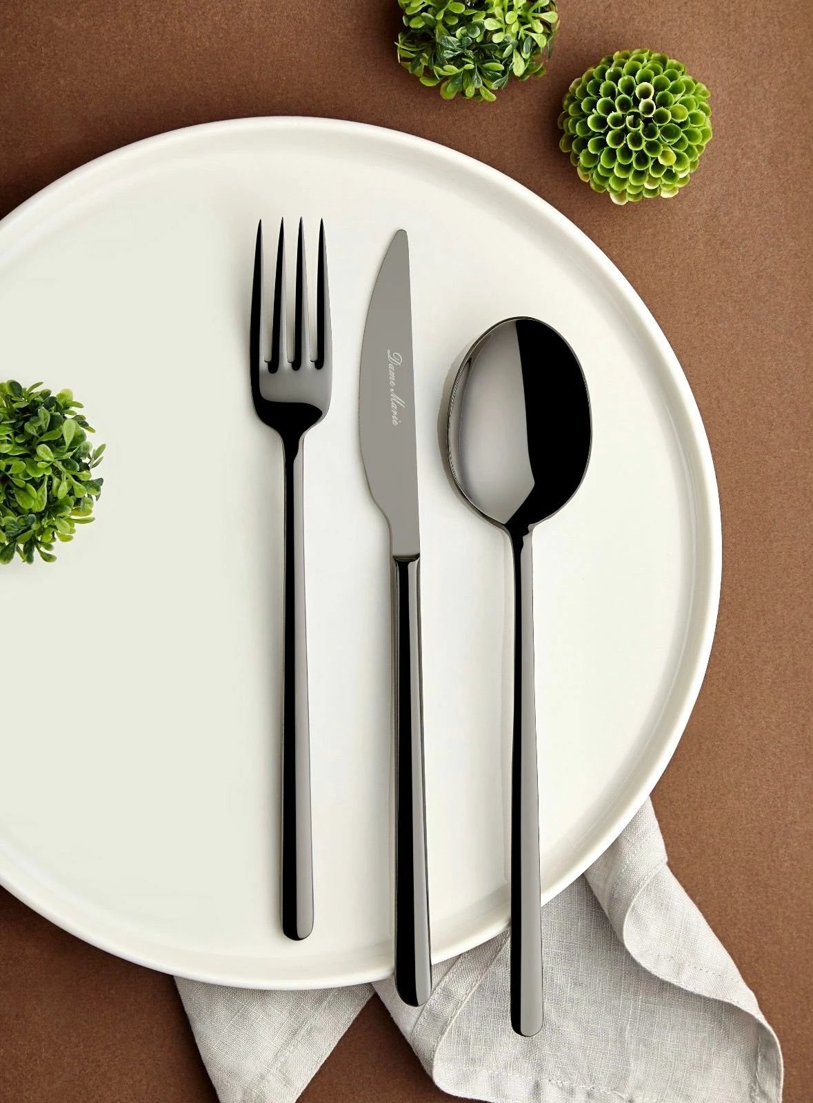 Set lugësh, pirunësh e thikash (36 copë), Hermia Concept, Allegra Titanum, ngjyrë e zezë